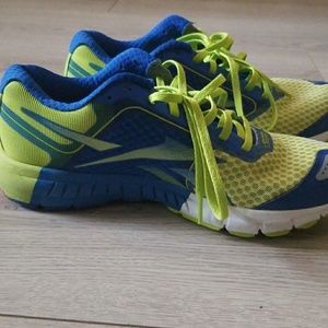 Women Reebok running shoes